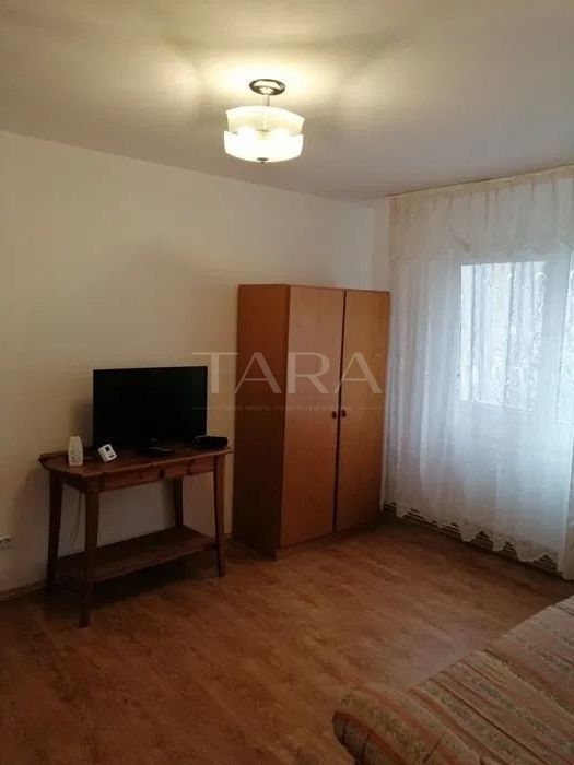 Apartament cu 3 camere în Manastur, zona Mehedinti. - Poză 2