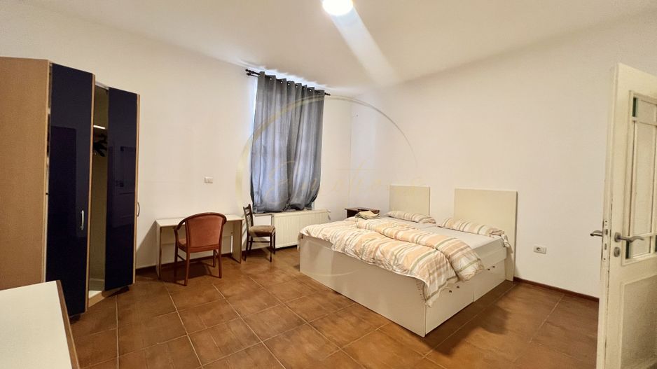 Apartament cu 1 camera la vila ( bucatarie comuna ) | UTILITATI INCLUSE - Poză 1