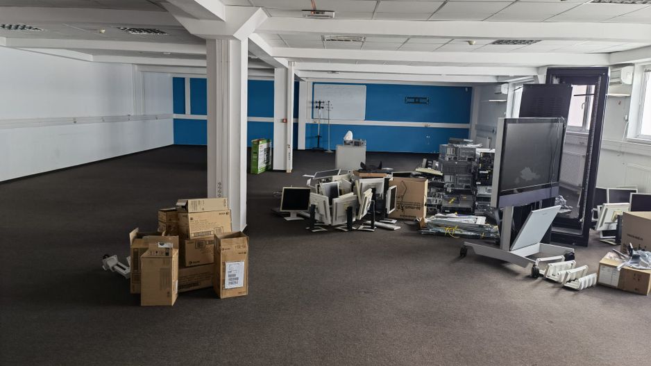 Spatii birouri/servicii - Poză 37