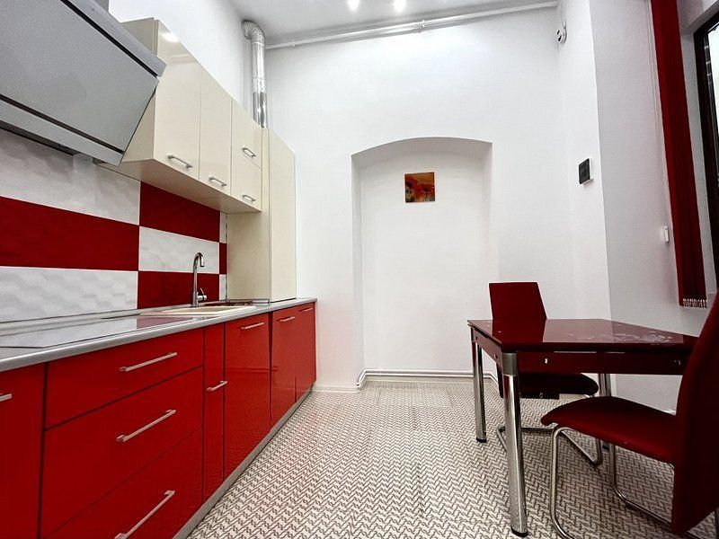 Un colț de istorie cu confort modern, zona Central- Piața Libertății - Poză 11