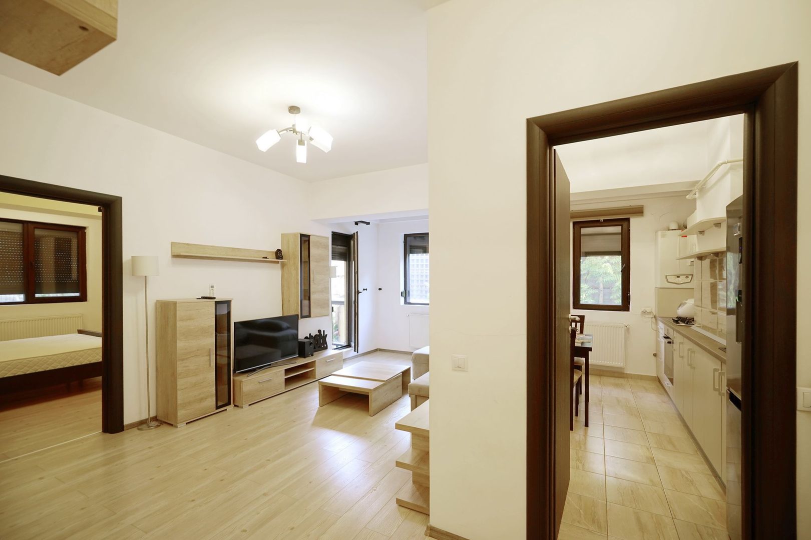 Apartament deosebit linga Mall Vitan pe str. Matache Dobrescu - Poză 13