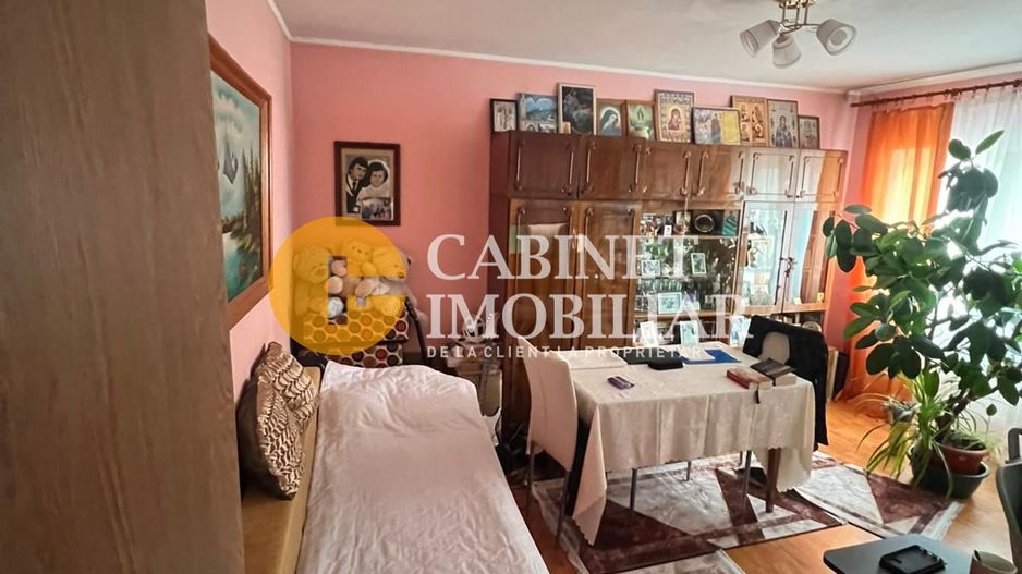 Zona DACIA - Apartament 4 Camere Decomandat- 2 Bai - 90 MP - Poză 2