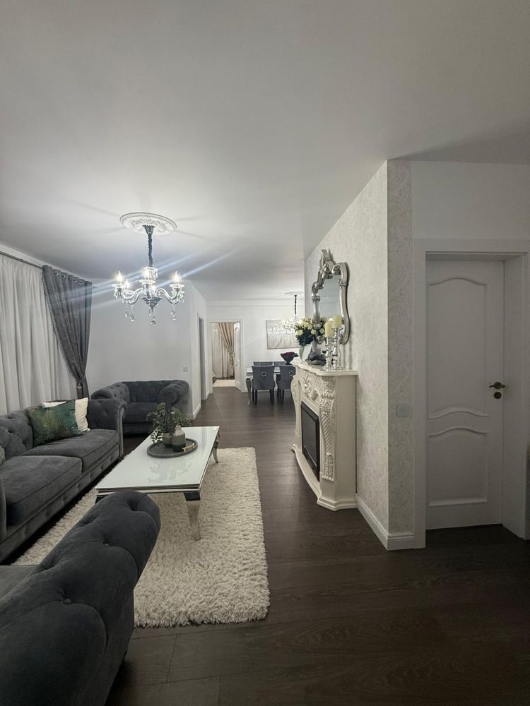 Apartament 3 camere decomandate, 2 bai,balcon, etaj intermediar, garaj - Poză 1