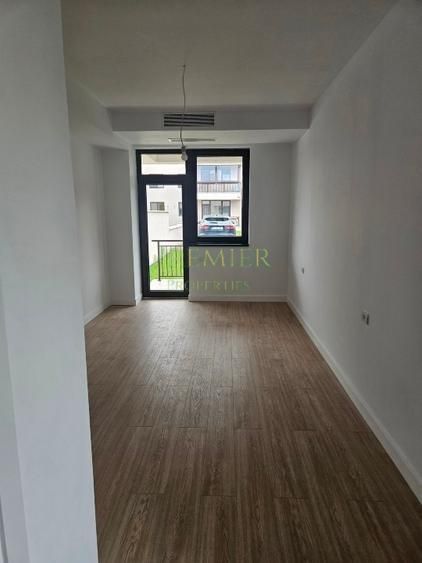 CLADIRE BIROURI SAU COMERCIAL | 550 MPU | 22 CAMERE 10 BAI 8 PARCARI | DAMAROAIA - Poză 1