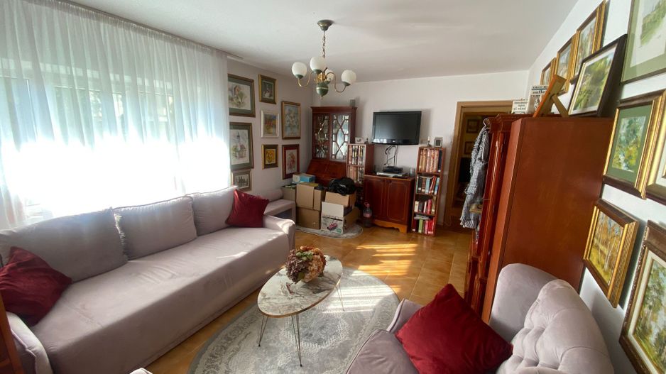 Girocului | 3 Camere | Decomandat | Boxa-spatiu depozitare | Izolat interior - Poză 2