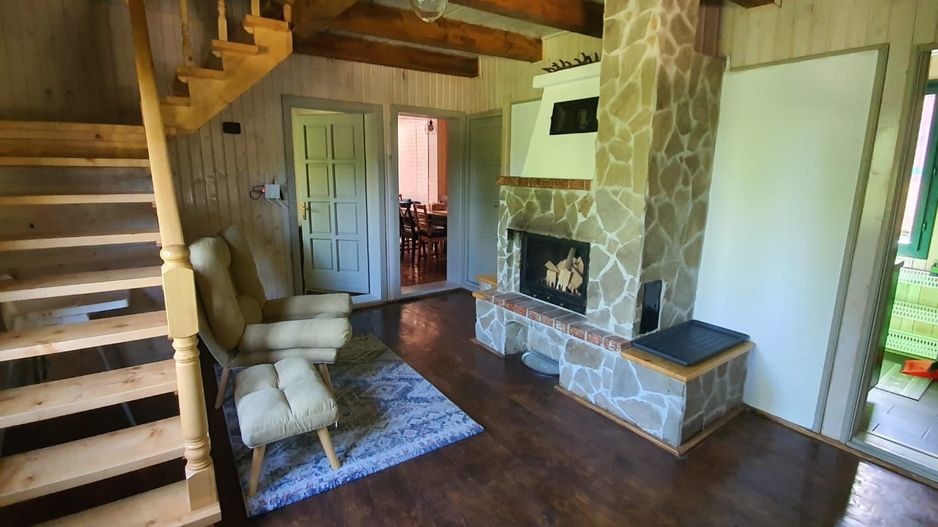 Cabană de vânzare-complet utilată, ideală pentru regim hotelier. - Poză 3