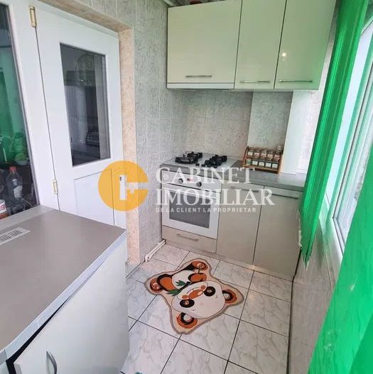 Cug - 3 Camere Decomandat  -Etaj 3 , Bloc 1986 - Poză 3