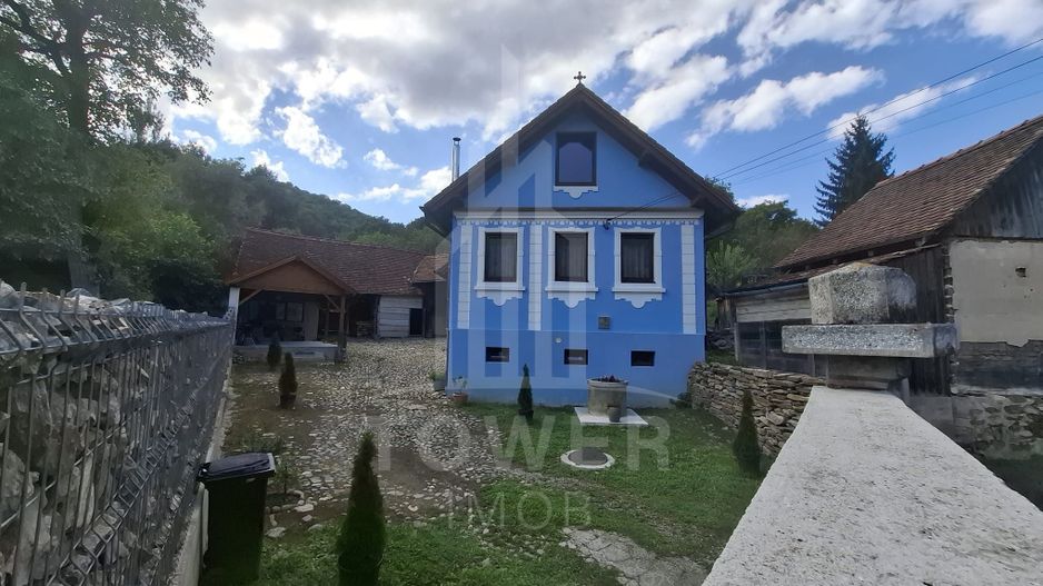 Casa renovata in Fantanele - Poză 2