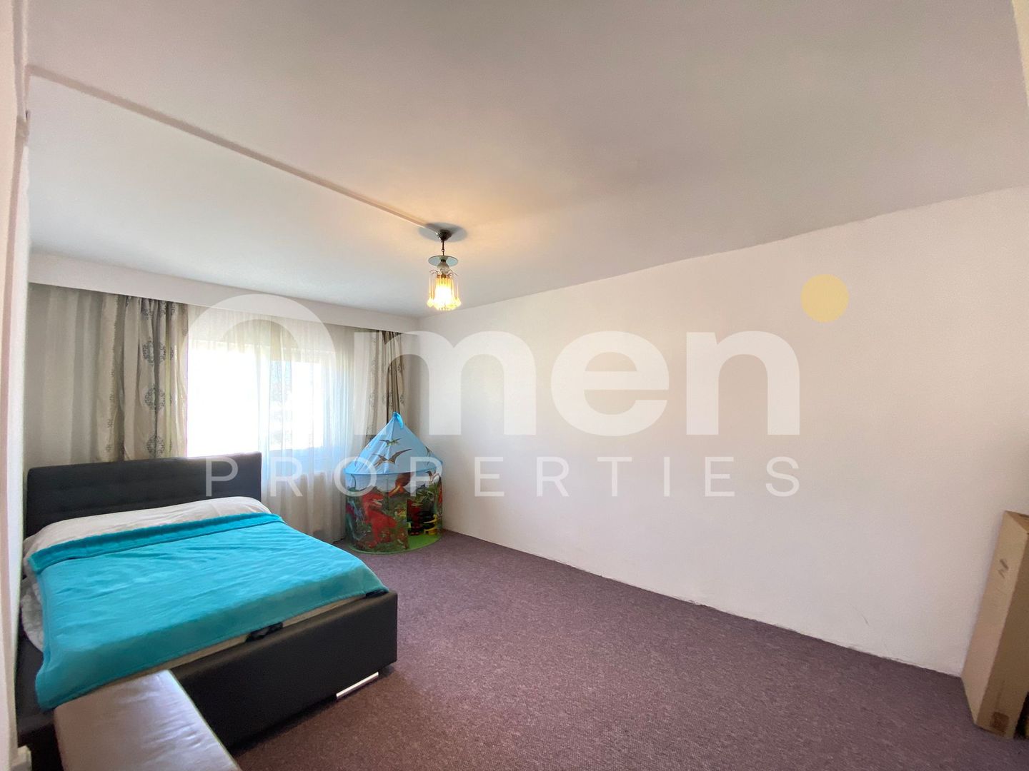 Apartament spatios cu 4 camere decoamndat, zona Republicii - Poză 4