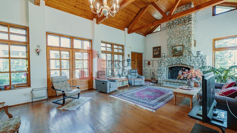 Vila superba langa Castelul Bran - Poză 7