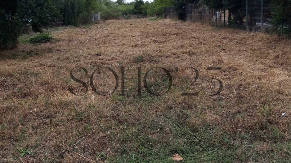 Izvorani , teren 1400, intravilan,deschidere 16,5m, utilitați 35 E mp - Poză 1