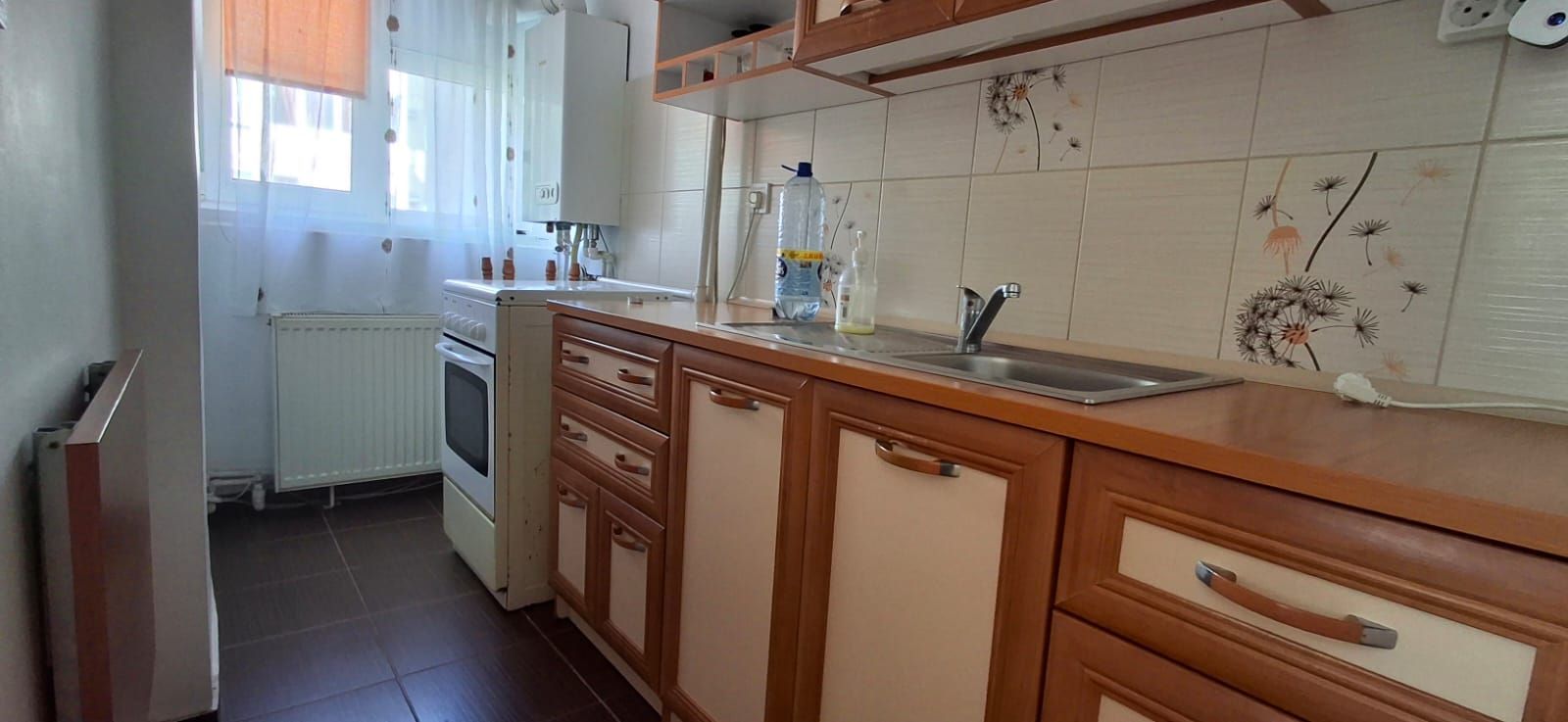 Garsoniera intima si economica, etaj intermediar - zona Craiter. - Poză 4