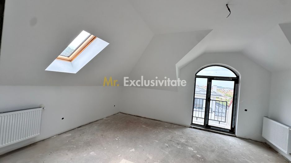 Casa individuala-4 dormitoare,225 mp utili,garaj-Chinteni - Poză 19