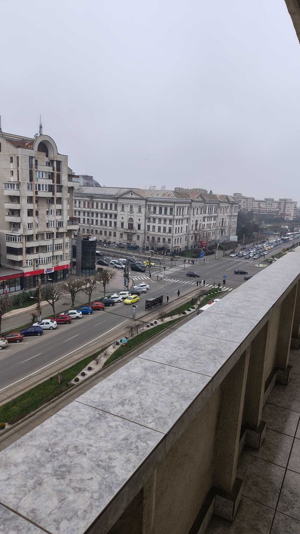 Ofer închiriere,Apartament 3 camere central - Poză 6