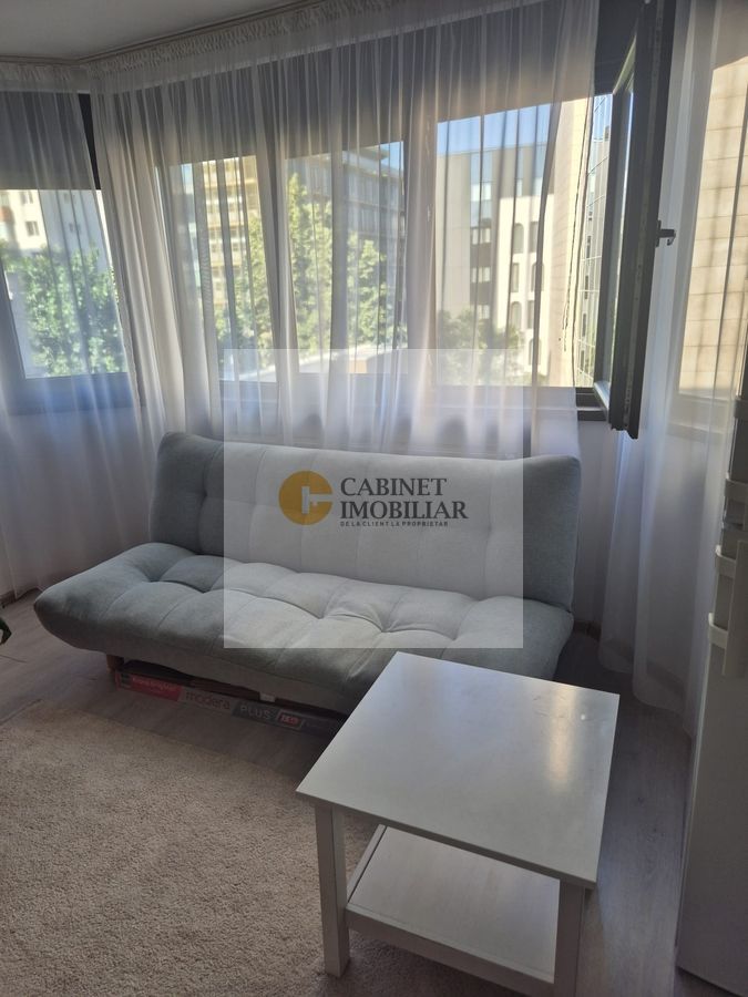 2 camere | Piata Romana | Etaj 4/5 - Poză 1