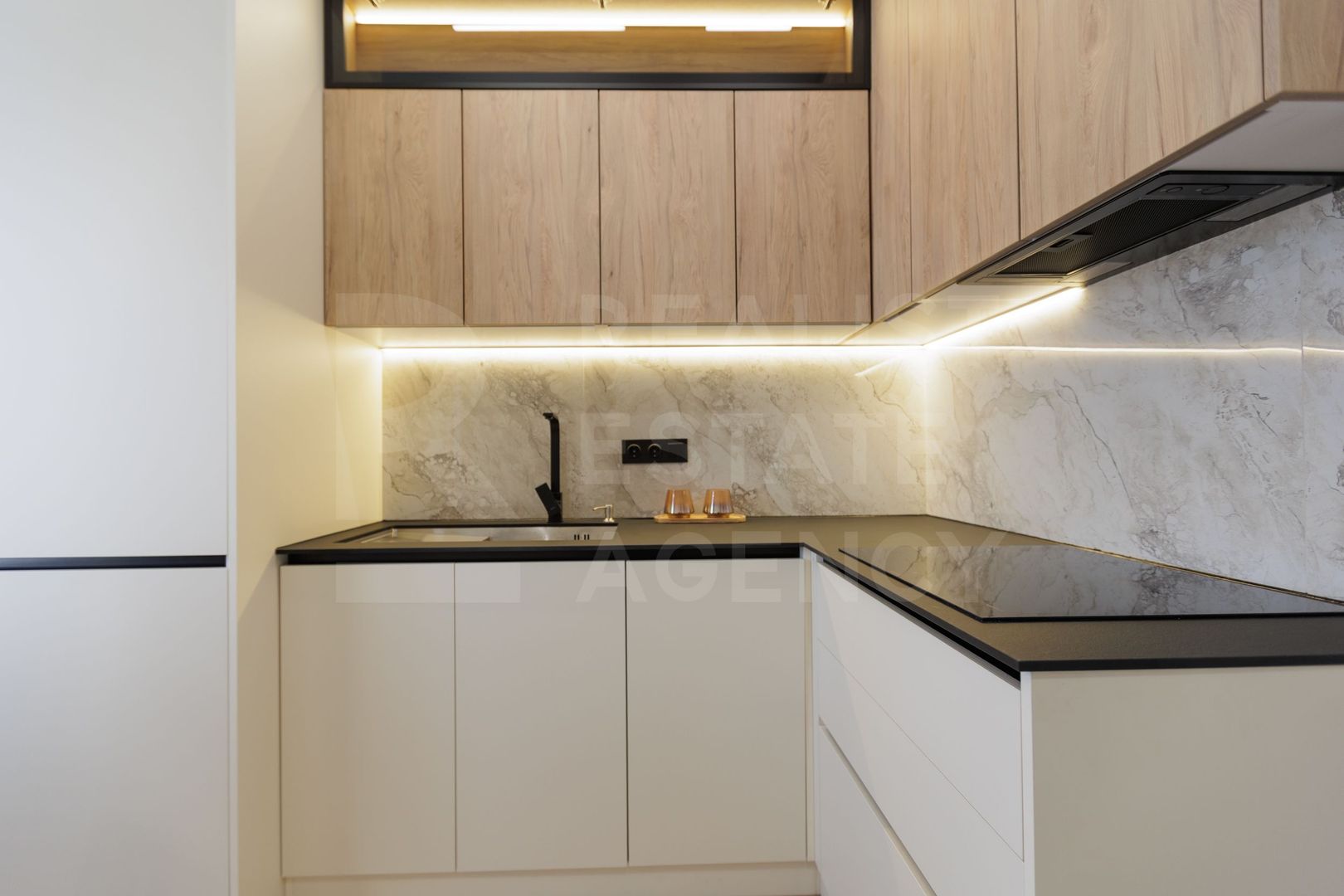 Vânzare, apartament, 2 camere, str. Ghica Voda, Botanica - Poză 2