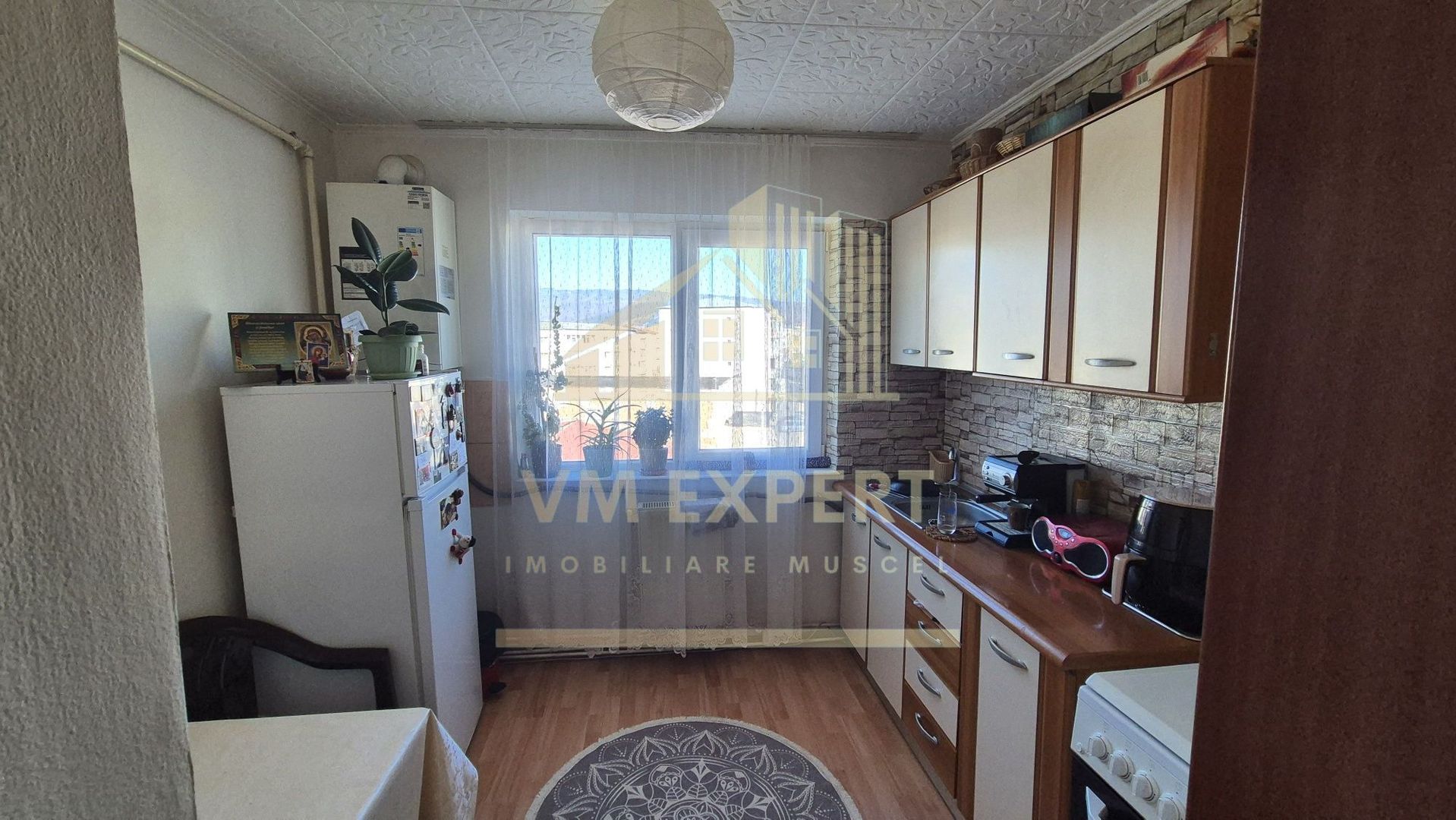 APARTAMENT 2 CAMERE ETAJ 4 CAMPULUNG, VISOI - Poză 10
