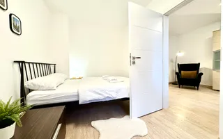 2 camere central vis-a-vis de Posta Mare - Poză 12