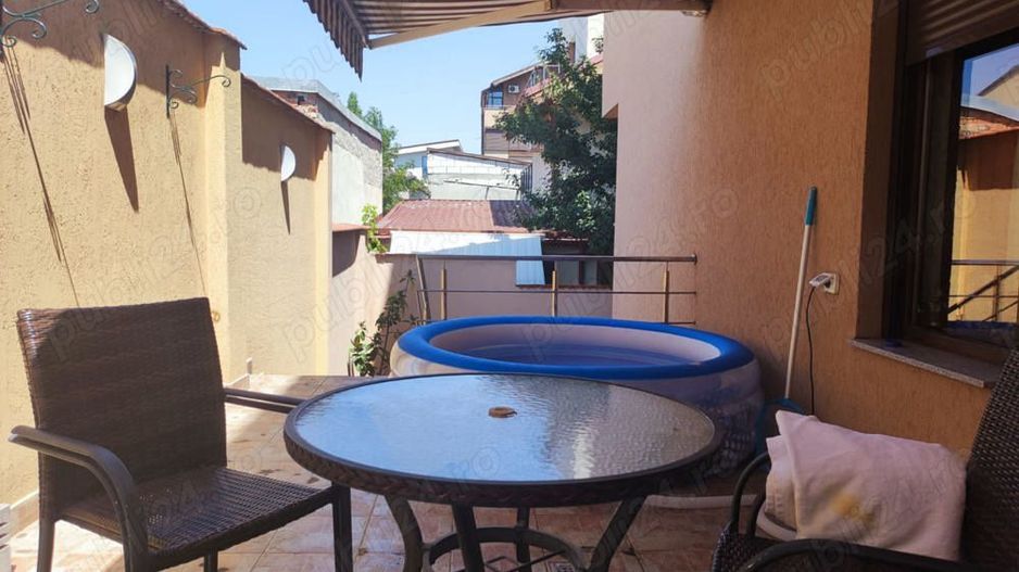 Ap 3 camere,curte, terasă vilă Dămăroaia - Poză 6