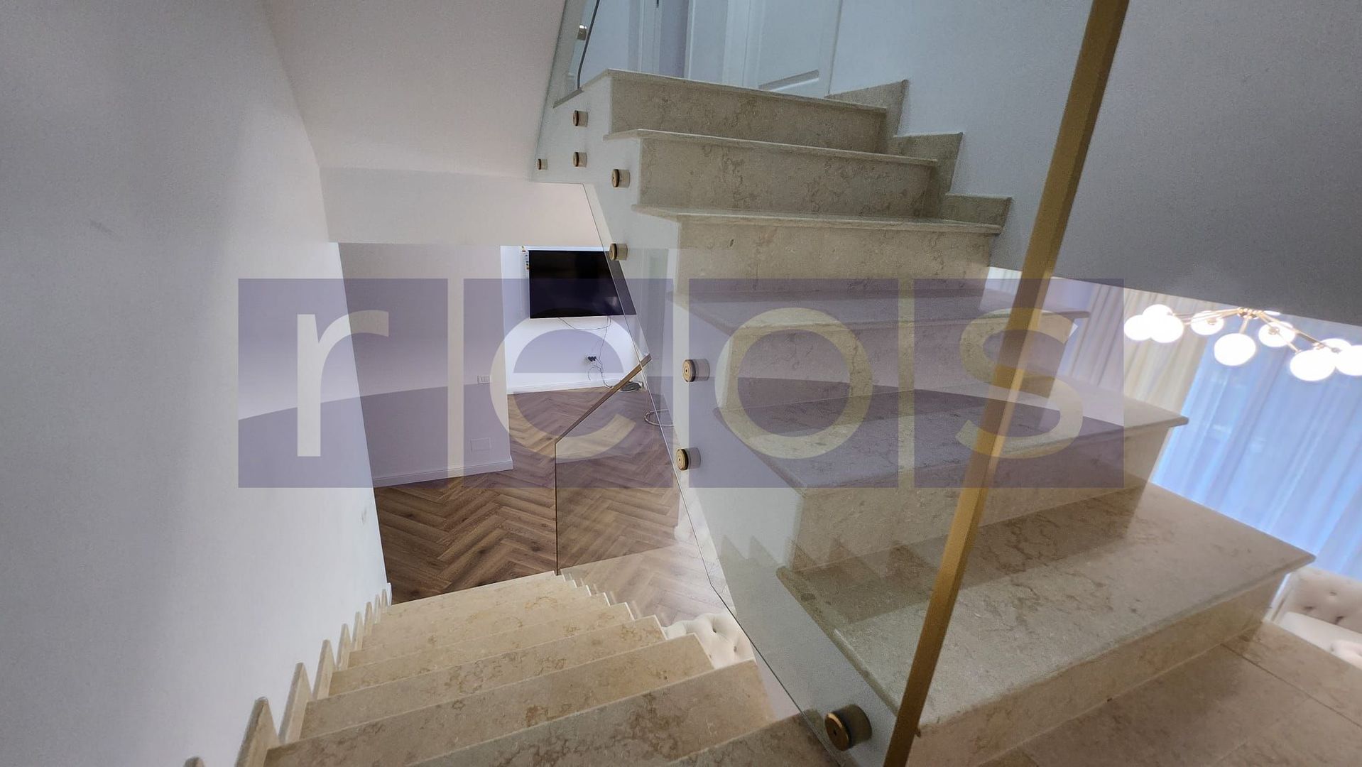 VANZARE VILA ELEGANTA | 6 CAMERE| 163 MP UTILI | STRAULESTI - Poză 8