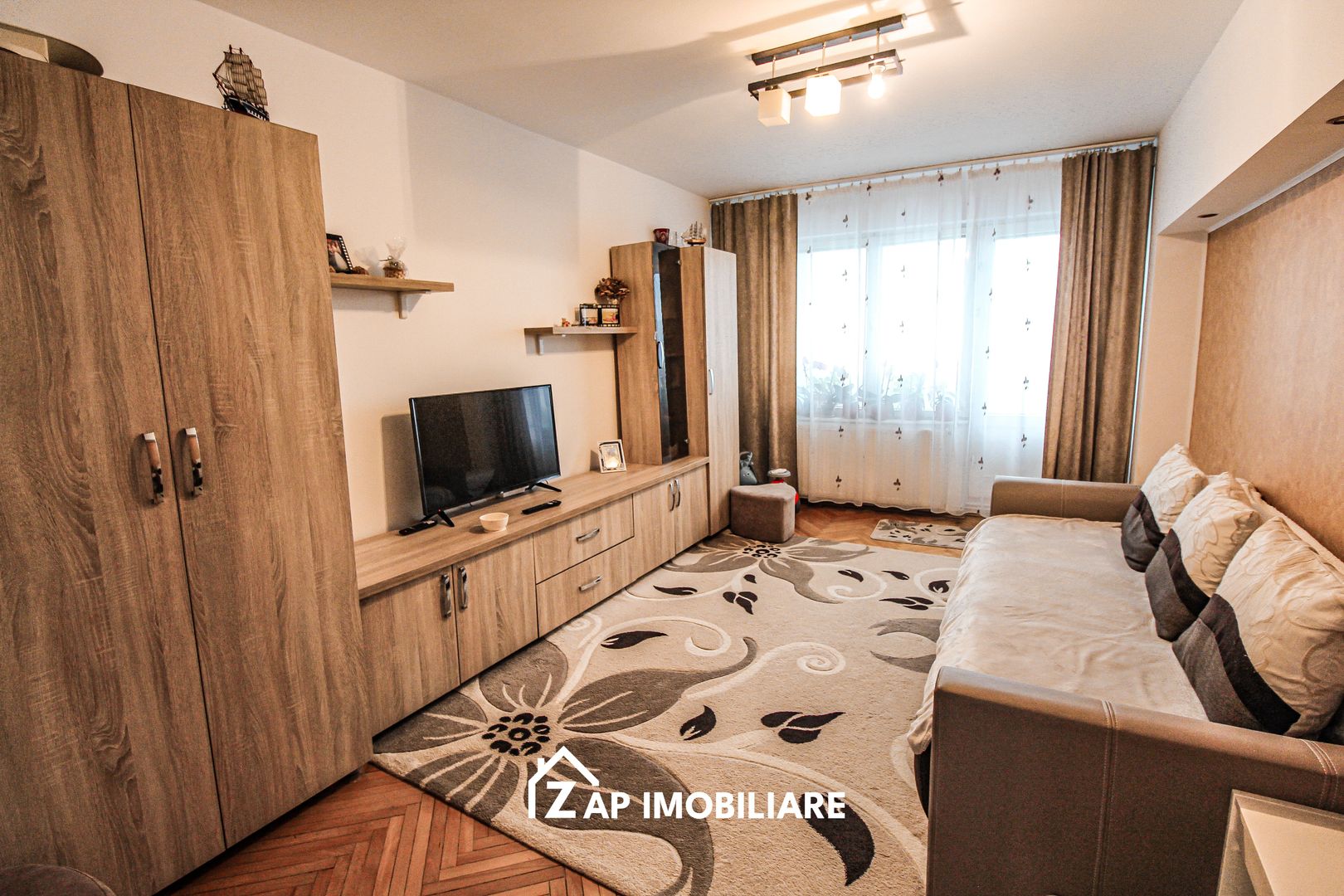Shopping City - 3 Camere Decomandat - 69 mp Lift Nou- Finisat Modern - Poză 10