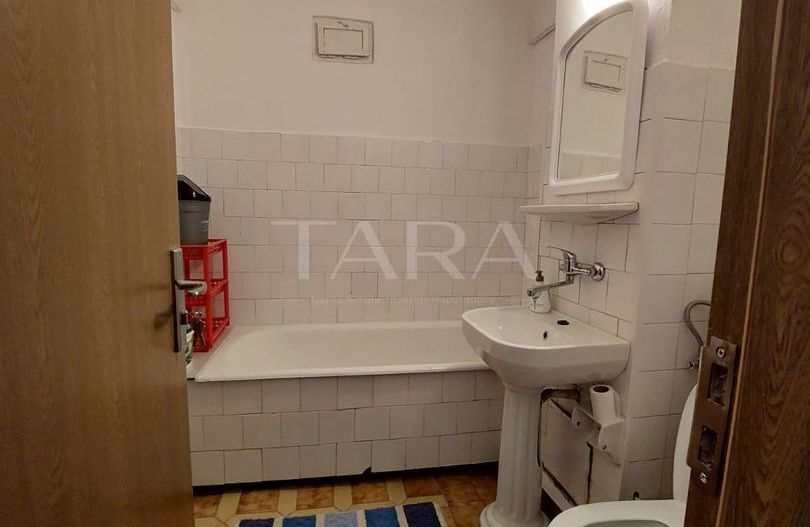 Apartament cu 3 camere decomandat de vanzare, zona Calea Florești. - Poză 8
