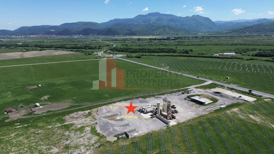 Teren pentru dezvoltare industrială/comercială 23.200 mp Râșnov DN73 - Poză 3