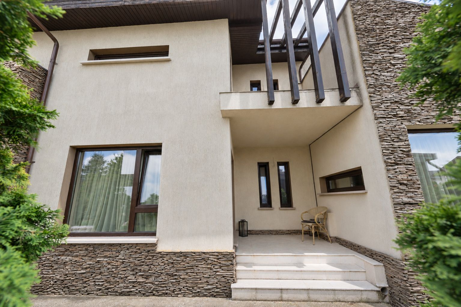 Vila cu piscina, 6 camere, 254mp utili, 815mp teren, com. Berceni - Poză 48