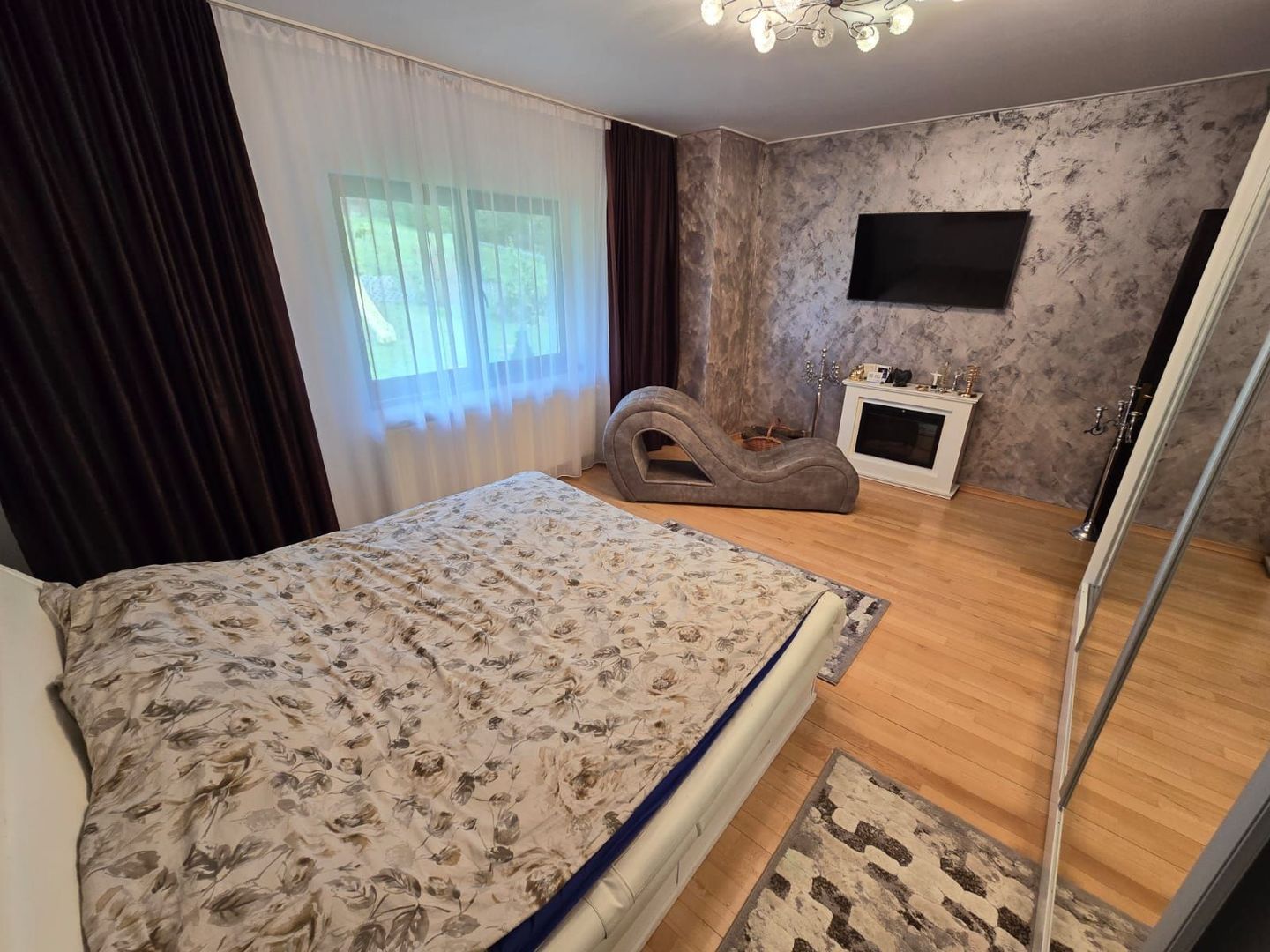 Casa 6 camere,300 mp,2500mp teren, Valea Iubirii,0% comision - Poză 5
