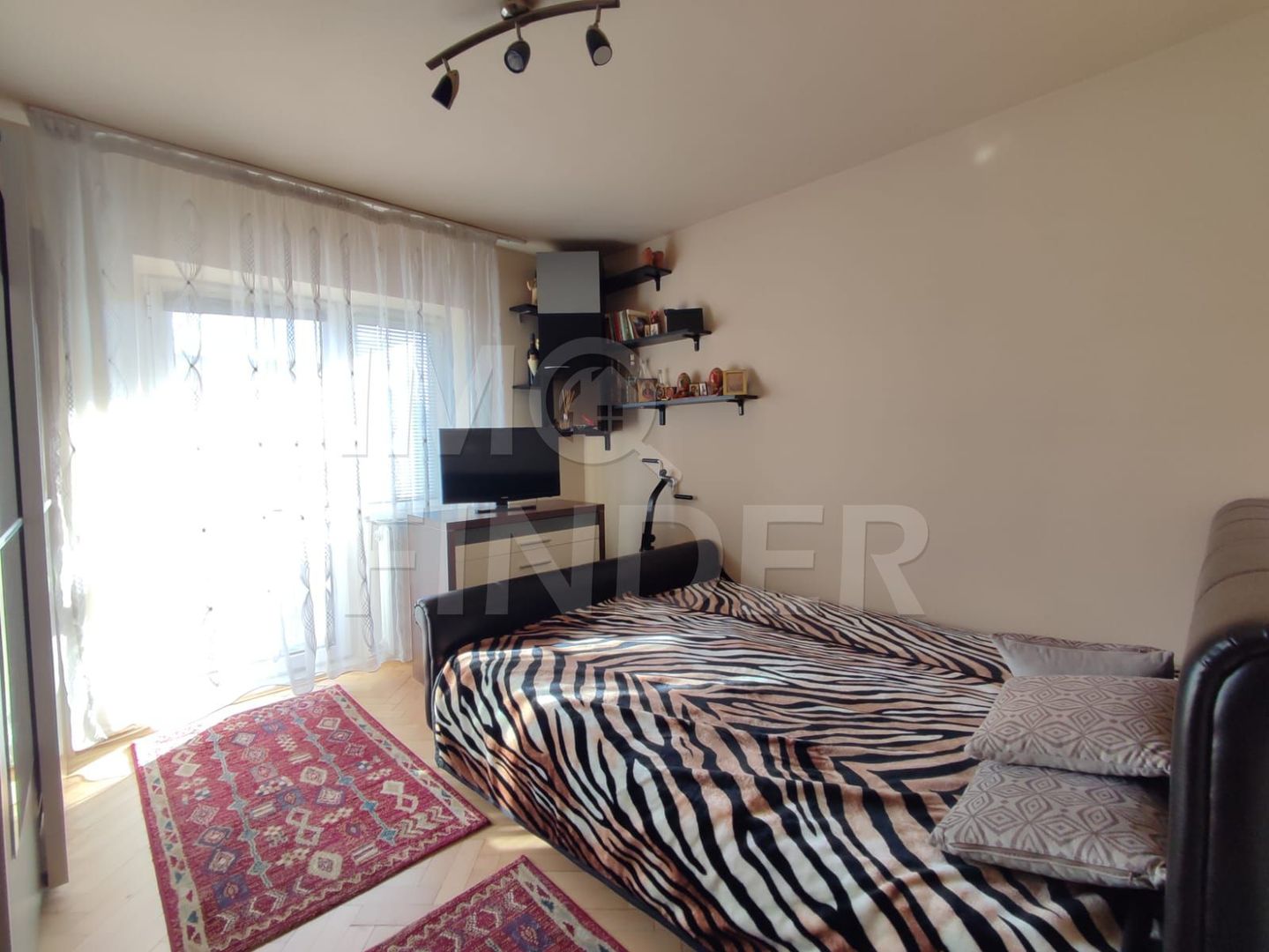 3 Camere zona Piata Cipariu - Poză 3