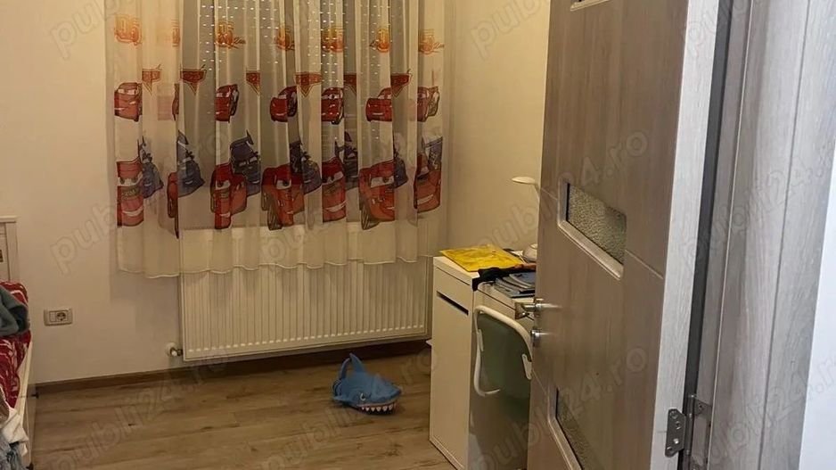 CASA DE VANZARE - ZONA NORD - PUNCT DE REPER LIVADA - Poză 8