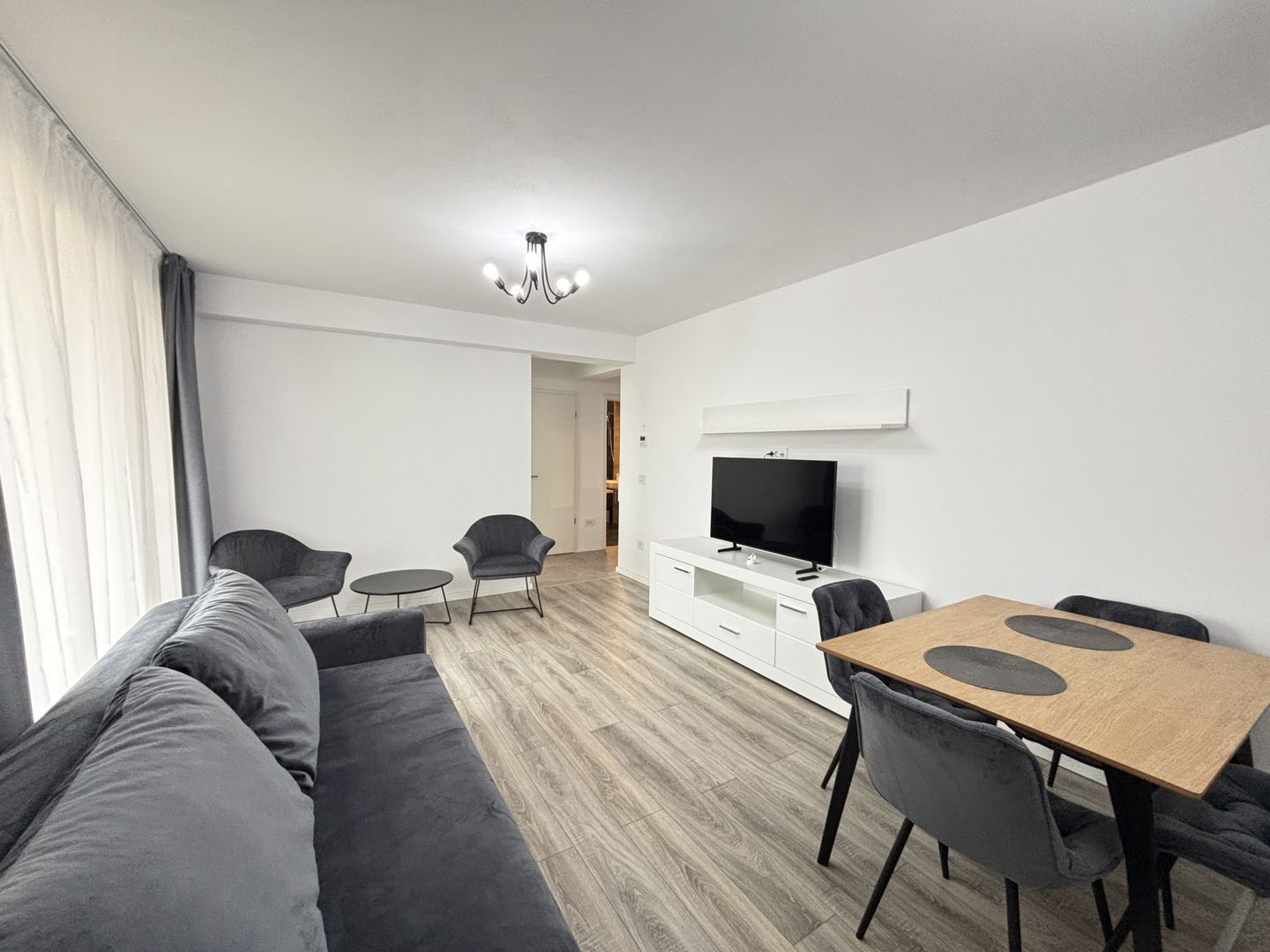 Studio Coresi Avantgarden - Kasper - Poză 2