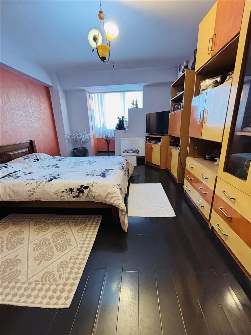 APARTAMENT CU 2 CAMERE DECOMANDAT CALEA ARADULUI - Poză 1