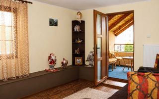 Casă/Vilă Ultracentrală Pașcani – Pe Colț – Ideal Business sau Locuință – Mobilată/Utilată - Poză 4