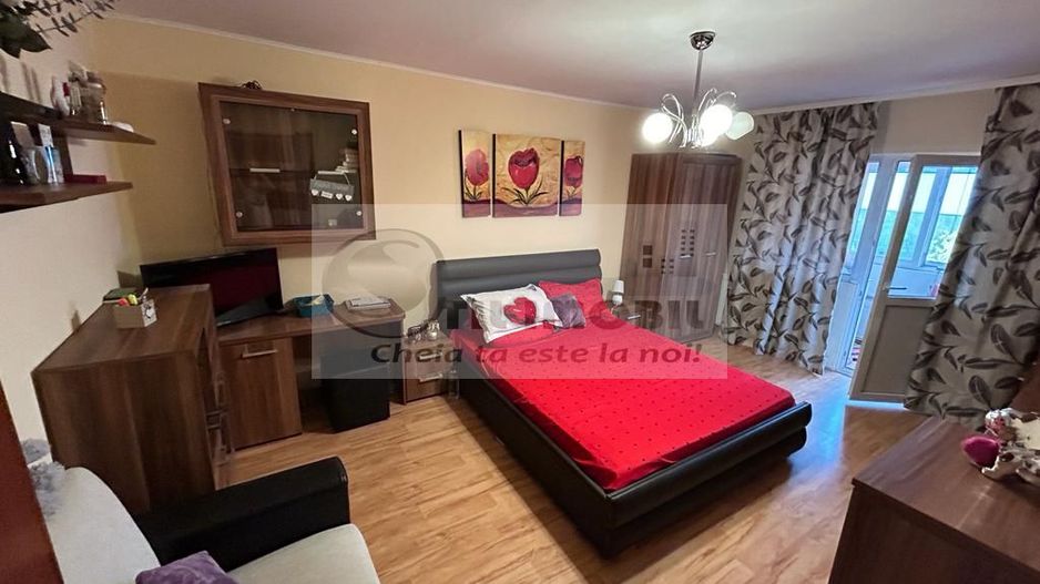 Apartament 4 camere decomandat 2 bai 79mp Nicolina-Frumoasa - Poză 8