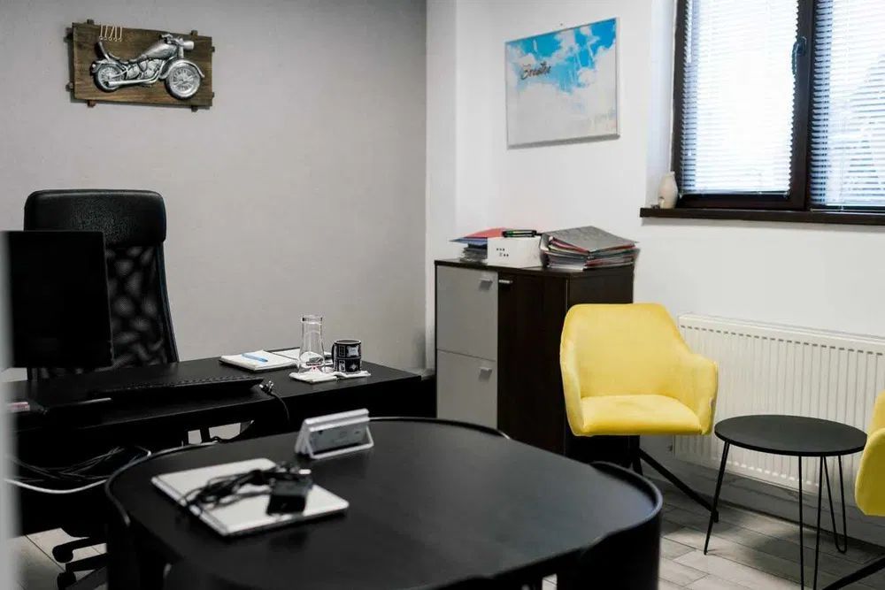 APARTAMENT 5 CAMERE BLOC NOU METROU 1 MAI - Poză 3