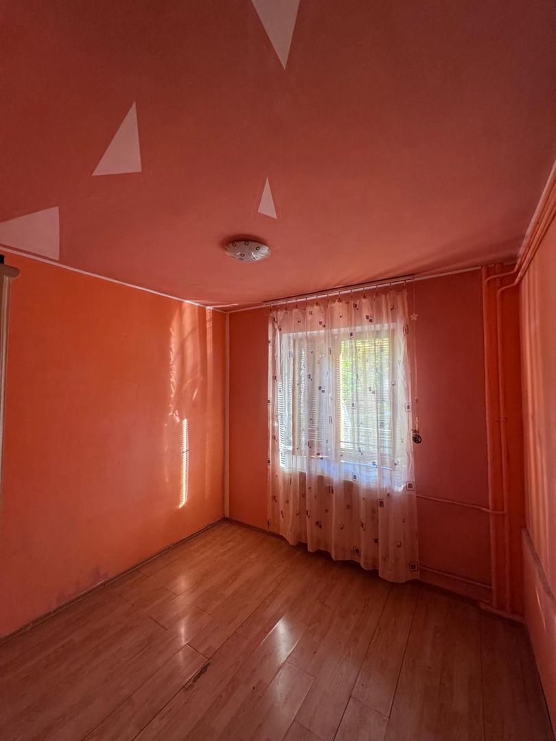 Garsoniera 10mp parter Manastur - Poză 1