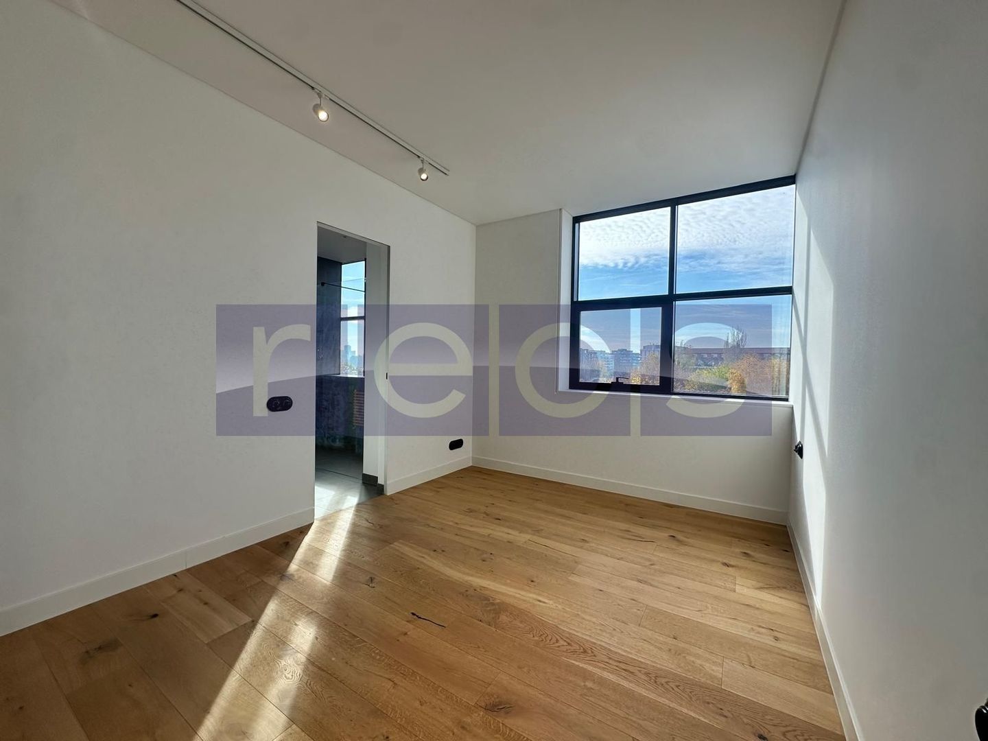 DE VANZARE PENTHOUSE 200MP | 4 CAMERE | DESIGN DEOSEBIT | FINISAJE LUX - Poză 11