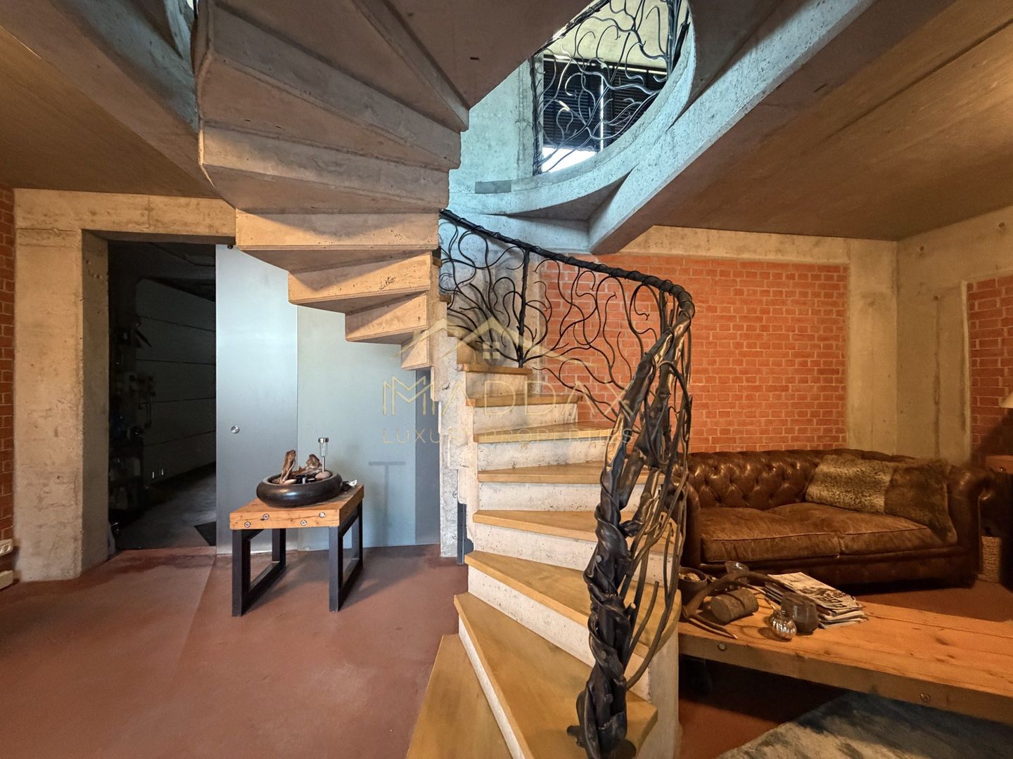Vila Exclusivista *2223mp teren* / Piscina proprie / 5 garaje / Otopeni - Poză 16