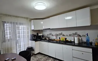 Casă / Vilă cu 5 camere de vânzare în Craiova - Poză 24