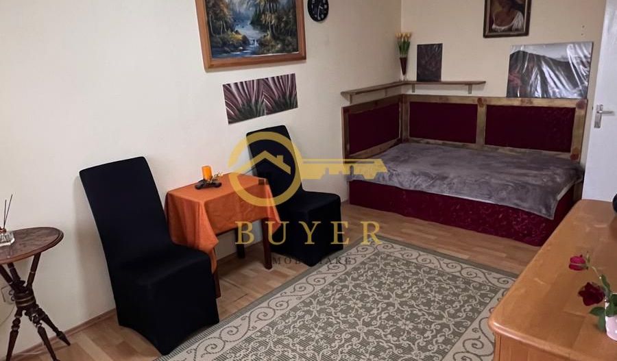 Garsonieră in zona Siretului- etaj 3, pretabil investitie - Poză 1