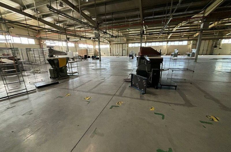 Hala 5000 mp dotata pentru productie si depozitare ISU categoria D - Poză 8