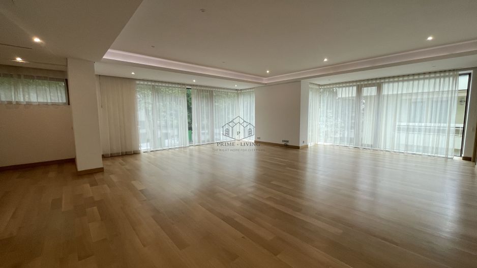 APARTAMENT LUX CU 3 CAMERE, SPATIOS, LA INCHIRIERE IN ZONA PRIMAVERII - Poză 1