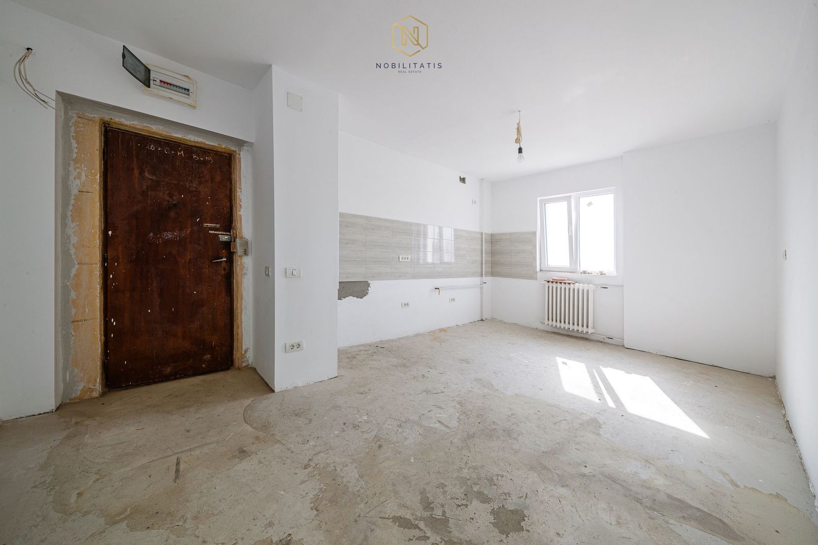 Vandut - Olimpia - Complex | 3 camere, modificat, 67 mp | Partial renovat - Poză 7