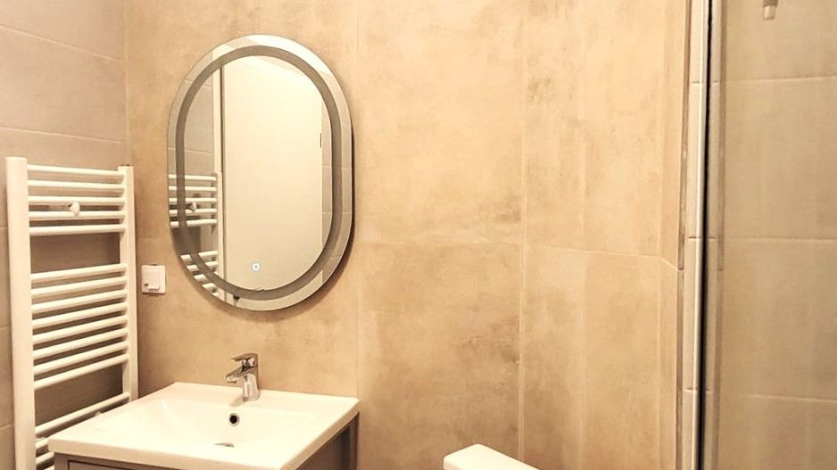 Zona Spitalului Judetean, 2 camere decomandate, renovate complet - Poză 11