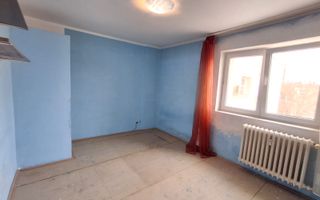 Apartament de vanzare 2 camere decomandat   Luica 35. - Poză 2