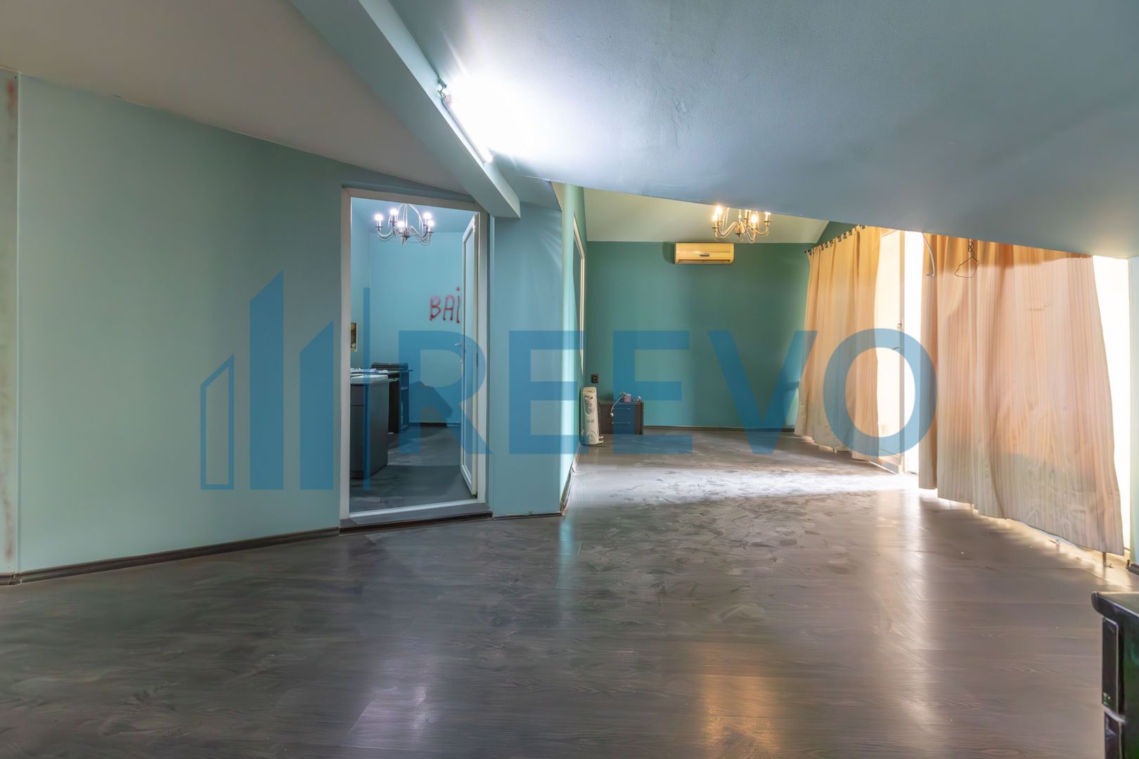 Clădire și teren de investiție, central Roman - Poză 50