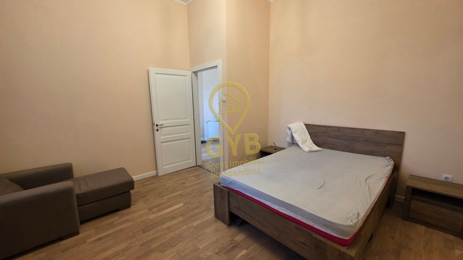 DE ÎNCHIRIAT – APARTAMENT CU 2 CAMERE DECOMANDATE, ULTRACENTRAL - Poză 4