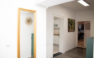 Apartament 3 camere | Etaj 1 | Renovat | Curte | Central - Poză 18