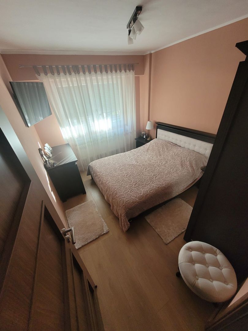 ageuropa.ro vinde apart. FINISAT cu 4 cam 84mp etajul 1 în Carpați 2 - Poză 4